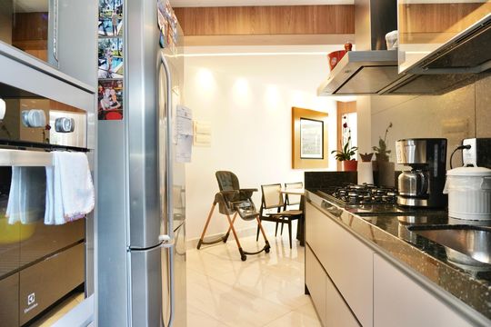 Cozinha  de apartamento à venda com 2 quartos, 150m² em Savassi, Belo Horizonte