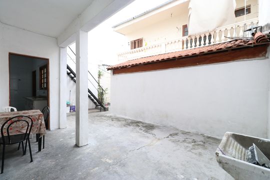 Quintal e área de serviço  de casa para alugar com 1 quarto, 80m² em Vila Anglo Brasileira, São Paulo