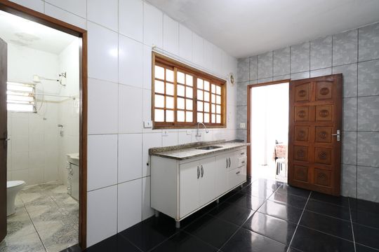 Cozinha  de casa para alugar com 1 quarto, 80m² em Vila Anglo Brasileira, São Paulo