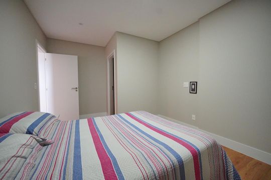 Suíte de apartamento para alugar com 2 quartos, 78m² em Kobrasol, São José
