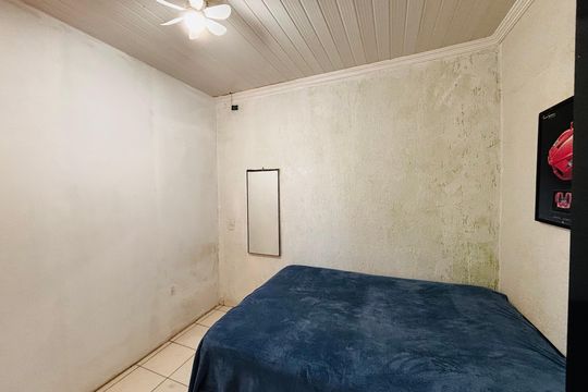 Quarto de casa à venda com 4 quartos, 120m² em Conceicao, Osasco