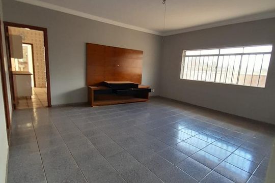 Apartamento para alugar com 4 quartos, 250m² em Vila Nossa Senhora Abadia, Uberaba