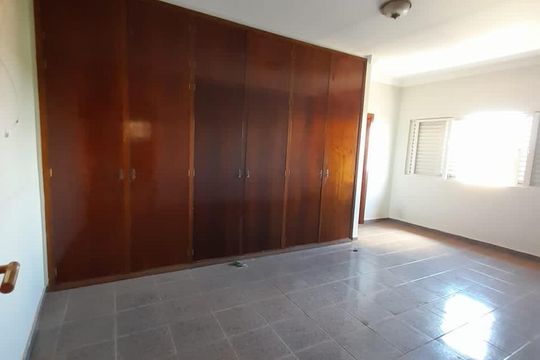 Quarto de apartamento para alugar com 4 quartos, 250m² em Vila Nossa Senhora Abadia, Uberaba