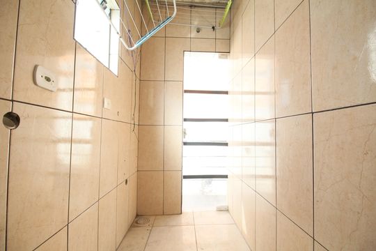 Banheiro de apartamento para alugar com 2 quartos, 90m² em Jardim Record, Taboão da Serra