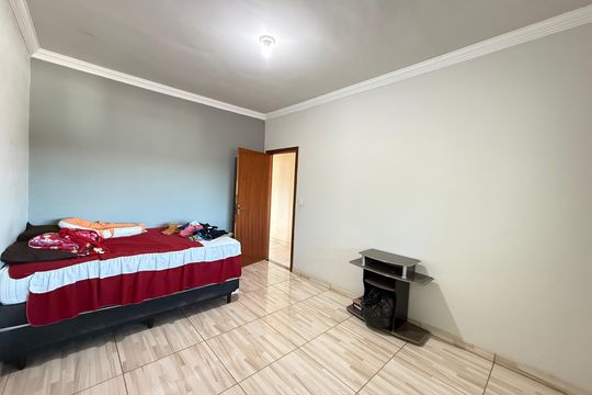 Quarto de casa à venda com 6 quartos, 332m² em Nascentes Imperiais, Contagem