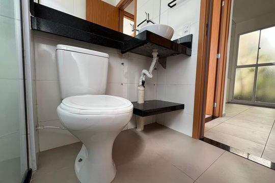 Banheiro Corredor de apartamento para alugar com 2 quartos, 50m² em Santos Dumont, Juiz de Fora