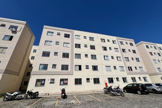 Fachada do bloco de apartamento para alugar com 2 quartos, 50m² em Santos Dumont, Juiz de Fora
