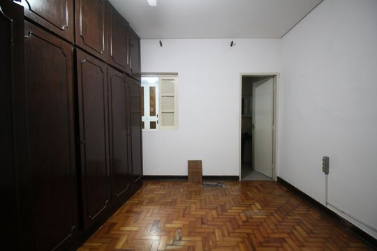Quarto 3 de casa para alugar com 3 quartos, 149m² em Jardim Londrina, São Paulo