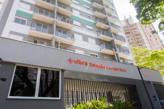 Fachada de apartamento para alugar com 1 quarto, 27m² em Campo Belo, São Paulo