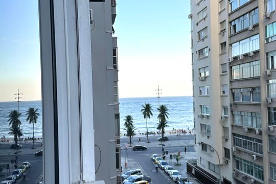 Apartamento à venda com 2 quartos, 130m² em Copacabana, Rio de Janeiro