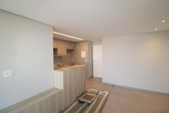 Sala / Cozinha de apartamento para alugar com 2 quartos, 70m² em Parque Sao Domingos, São Paulo