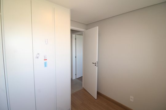 Quarto 1 de apartamento para alugar com 2 quartos, 70m² em Parque Sao Domingos, São Paulo