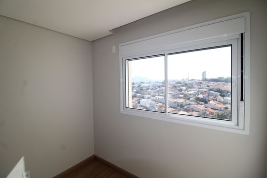 Quarto 1 de apartamento para alugar com 2 quartos, 70m² em Parque Sao Domingos, São Paulo