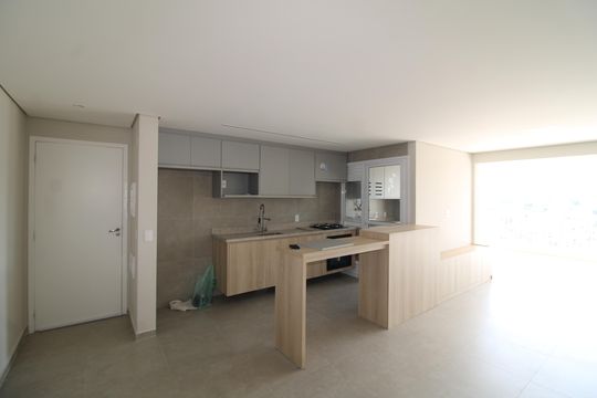 Sala / Cozinha de apartamento para alugar com 3 quartos, 100m² em Parque Sao Domingos, São Paulo