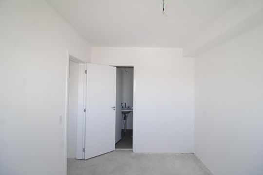 Quarto 2 de apartamento para alugar com 2 quartos, 70m² em Parque Sao Domingos, São Paulo
