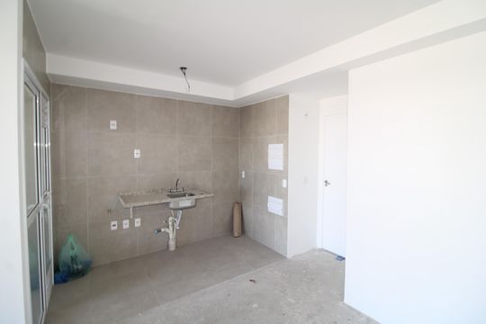 Sala / Cozinha de apartamento para alugar com 2 quartos, 70m² em Parque Sao Domingos, São Paulo