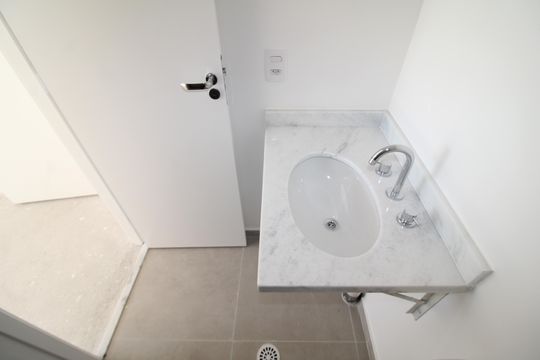 Banheiro 1 de apartamento à venda com 2 quartos, 70m² em Parque Sao Domingos, São Paulo