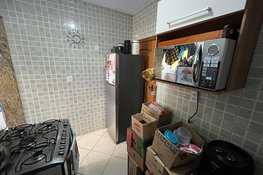 Cozinha de apartamento para alugar com 2 quartos, 55m² em Ilha do Governador, Rio de Janeiro