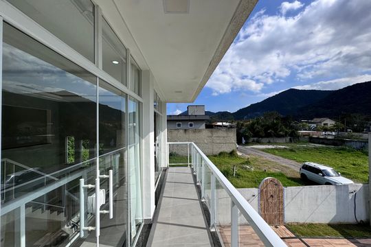 Varanda de casa de condomínio à venda com 3 quartos, 180m² em Vargem Grande, Rio de Janeiro