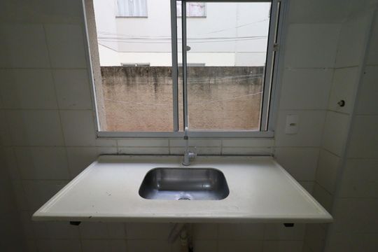 Cozinha de apartamento para alugar com 2 quartos, 42m² em (l-10), Ribeirão Preto