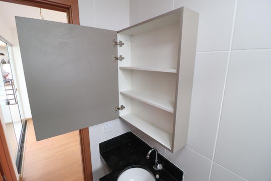 Banheiro Social de apartamento para alugar com 2 quartos, 59m² em Shopping Park, Uberlândia