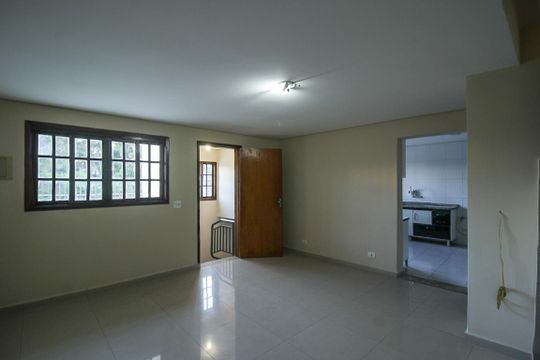 Sala de casa para alugar com 3 quartos, 175m² em Jardim Regina, São Paulo