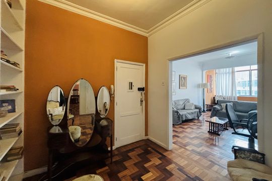 Apartamento à venda com 3 quartos, 160m² em Copacabana, Rio de Janeiro