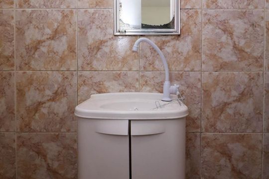 Banheiro Suíte 1 de casa à venda com 4 quartos, 207m² em Jardim Bom Tempo, Taboão da Serra