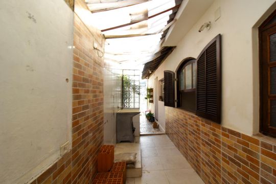 Corredor de apartamento para alugar com 1 quarto, 50m² em Vila Itaberaba, São Paulo