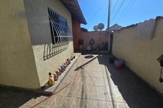 Área externa de casa de condomínio para alugar com 2 quartos, 110m² em Vista Alegre, São Gonçalo