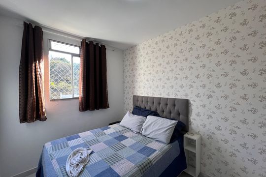 Quarto 1 de apartamento à venda com 2 quartos, 45m² em Cabral, Contagem