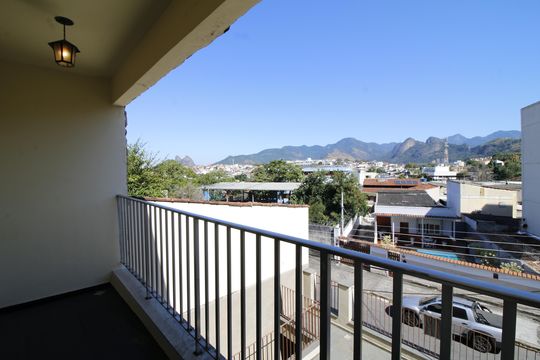 Casa para alugar com 3 quartos, 209m² em Taquara, Rio de Janeiro