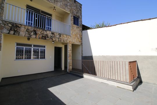 Casa para alugar com 3 quartos, 209m² em Taquara, Rio de Janeiro