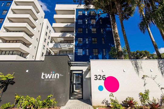 Fachada de apartamento para alugar com 1 quarto, 37m² em Portão, Curitiba