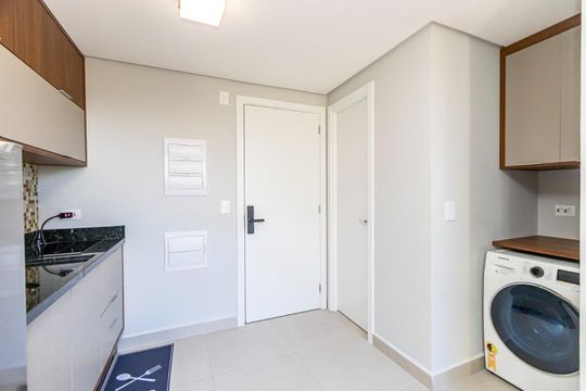 Área de serviço de apartamento para alugar com 1 quarto, 37m² em Portão, Curitiba