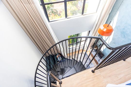 Escada de apartamento para alugar com 1 quarto, 37m² em Portão, Curitiba