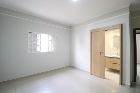 Quarto 3 - Suíte de casa para alugar com 3 quartos, 231m² em Tabajaras, Uberlândia