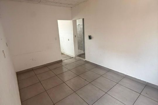 Sala de casa para alugar com 2 quartos, 40m² em Santa Monica, Belo Horizonte