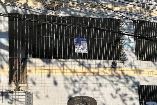 Fachada + placa de apartamento para alugar com 2 quartos, 65m² em Cachambi, Rio de Janeiro