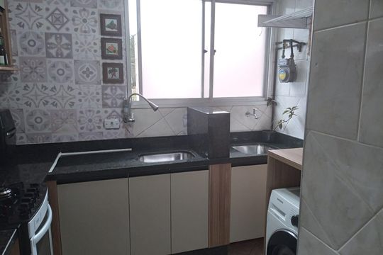 Cozinha de apartamento à venda com 2 quartos, 48m² em Jd Iraja, São Bernardo do Campo
