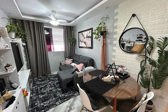 Sala de apartamento para alugar com 2 quartos, 44m² em Água Santa, Rio de Janeiro