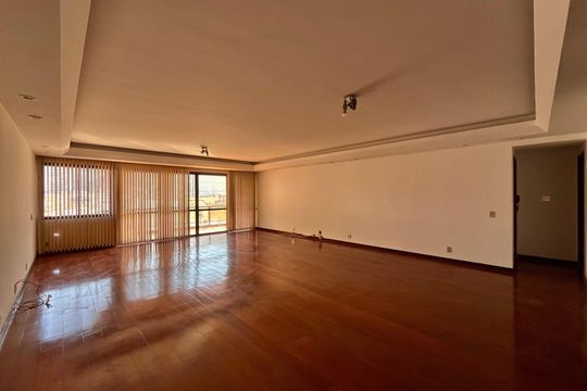 Sala de apartamento para alugar com 3 quartos, 230m² em Copacabana, Rio de Janeiro