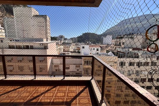 Varanda da suíte de apartamento para alugar com 3 quartos, 230m² em Copacabana, Rio de Janeiro