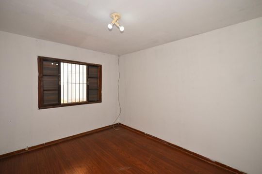 Quarto 1 de casa para alugar com 2 quartos, 80m² em Jardim Paris, São Paulo