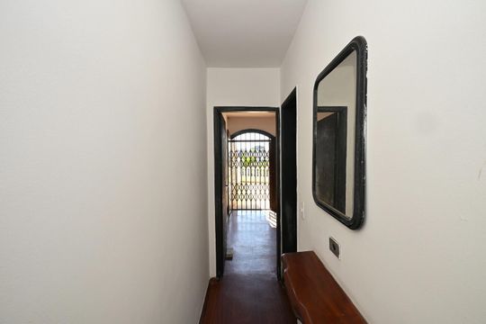 Corredor de casa para alugar com 2 quartos, 80m² em Jardim Paris, São Paulo
