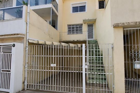 Fachada de casa para alugar com 4 quartos, 150m² em Santana, São Paulo