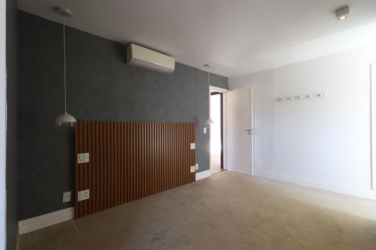 Suíte 2 de apartamento à venda com 2 quartos, 131m² em Vila Ipojuca, São Paulo