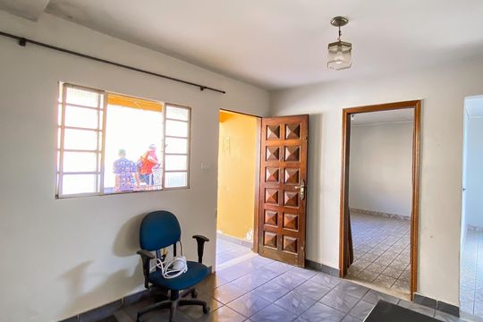 Quarto  de casa à venda com 2 quartos, 252m² em Parque Paineiras, São Paulo