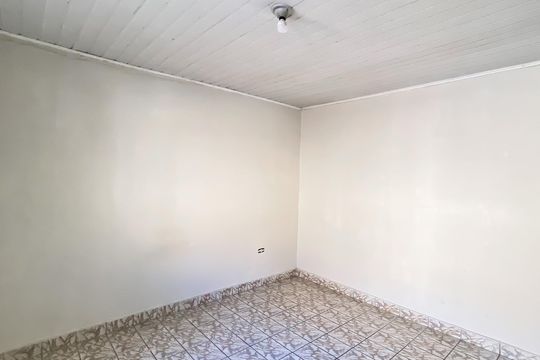 Sala  de casa à venda com 2 quartos, 252m² em Parque Paineiras, São Paulo
