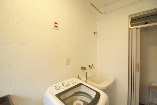 Área de Serviço de apartamento à venda com 2 quartos, 70m² em Vila Romana, São Paulo